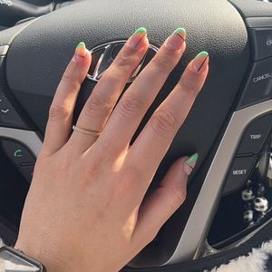 Kendra Scott fine jewelry (ring)